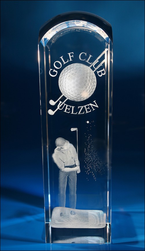 Bild von Golfer in Rundbogen-Kristall 3D-Glas fein gelasert